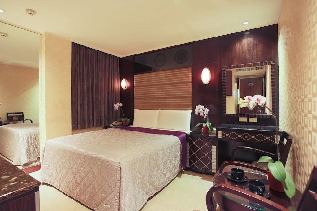 Best Love Boutique Hotel Taipei Exteriör bild